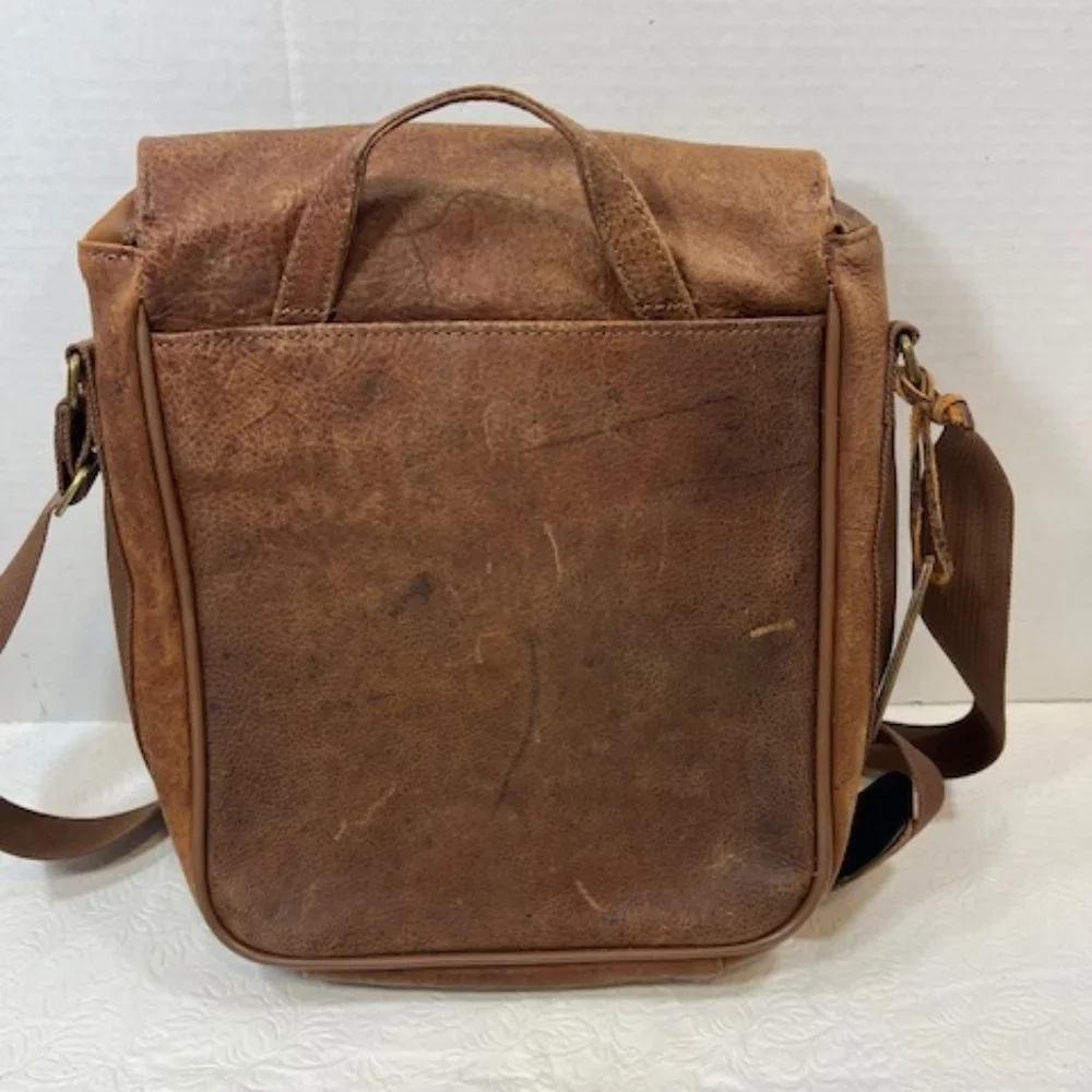 VTG Wilsons Genuine Brown Leather Thunder Leather Tablet Messenger Bag 9x3x10
